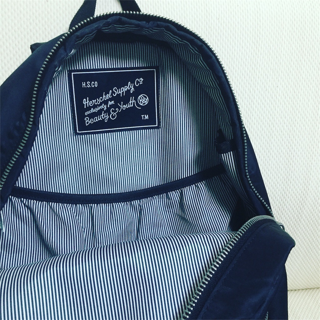 カナダ生まれのHerschel(ハーシェル) のリュックはオシャレなのに全然疲れなくて最高！ 都会より田舎が好き。