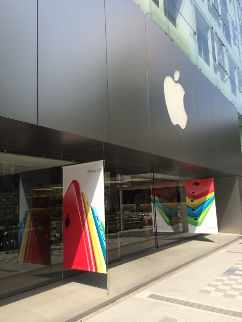 Apple名古屋栄店前 Apple Nagoya Sakae