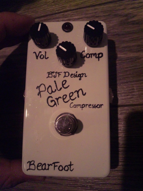 BearFoot Pale Green Compressor コンプレッサー コンプレッサー】Bearfoot Guitar Effects みんなコンプが好きに