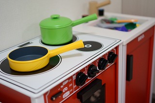 オシャレなおままごとキッチン ～ BRIO ブリオ キッチン