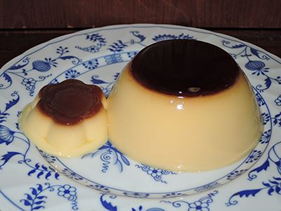 f:id:Kutsumiya:20150708055844j:plain 俺の丼プリンとプッチンプリンの比較