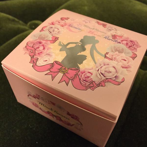 66g セーラームーン コンパクト