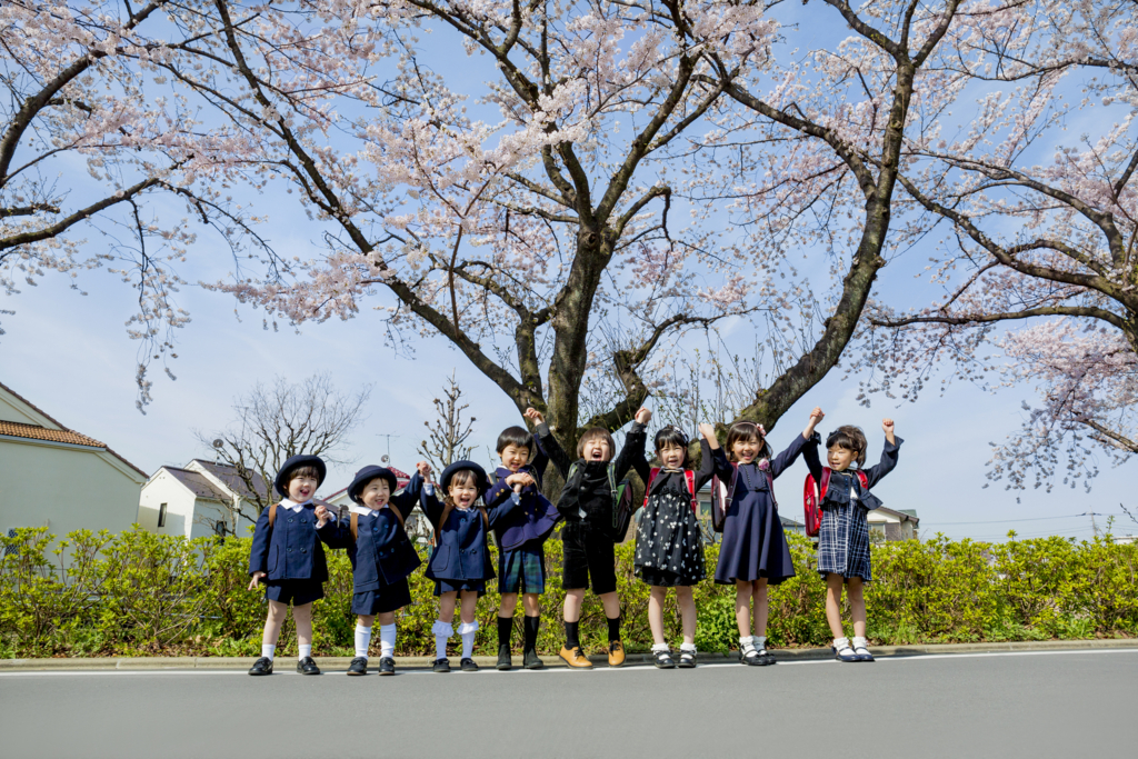 集団行動が苦手でいつもひとりでいる息子。4歳の発表会で見せた意外な姿に衝撃!