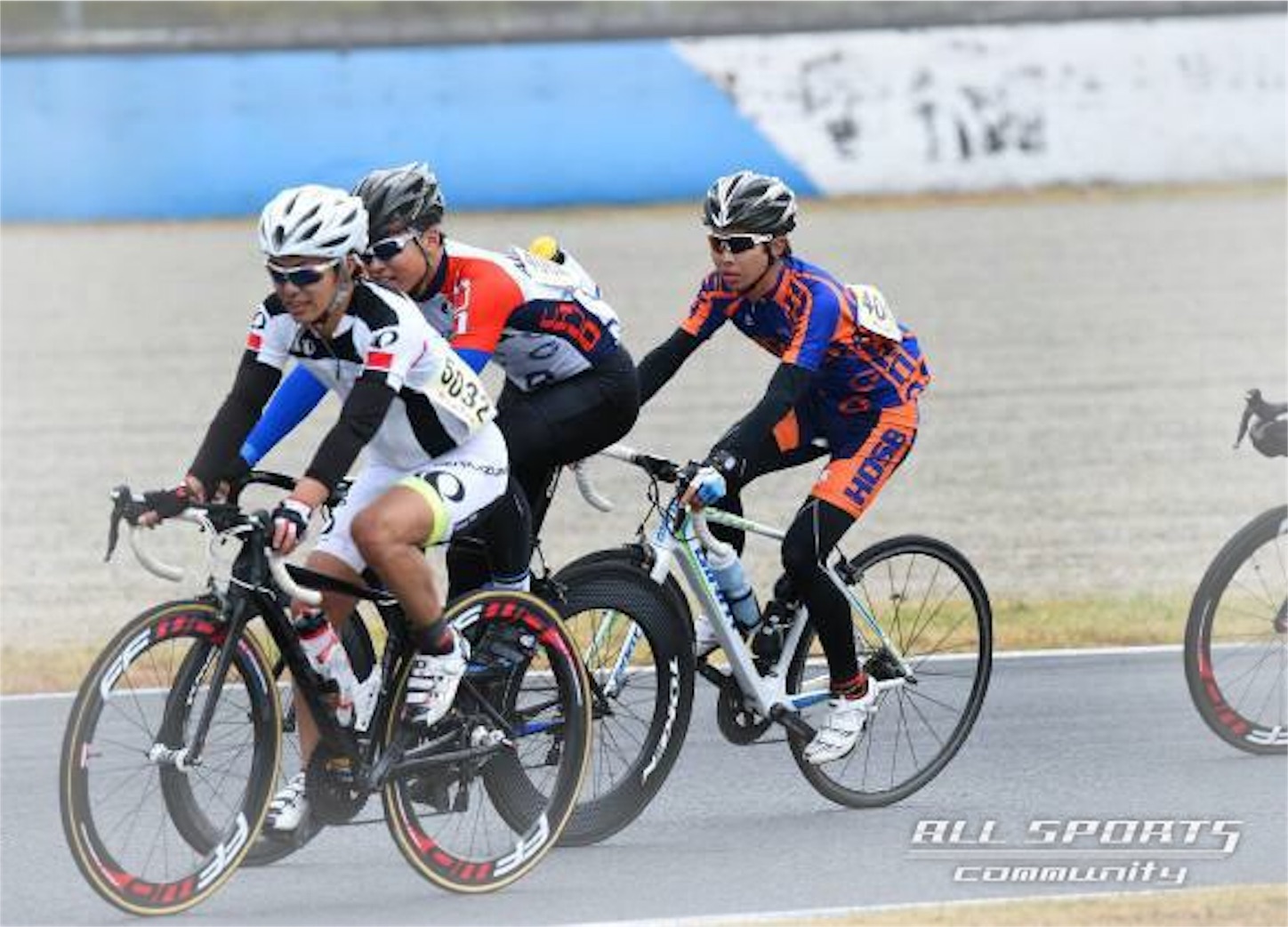 f:id:akikazu_sato:20151117075836j:image f:id:akikazu_sato:20151117075836j:image