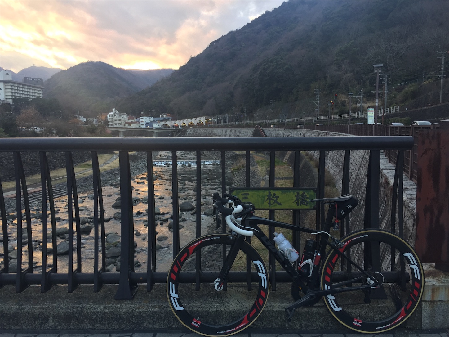 f:id:akikazu_sato:20160308223227j:image f:id:akikazu_sato:20160308223227j:image