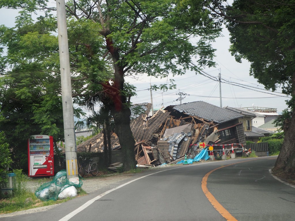 f:id:akio130:20160529120737j:plain f:id:akio130:20160529120737j:plain