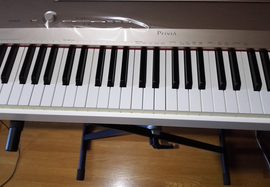 PX-160 の鍵盤が予想外に良くて驚き！もっと早く買えば良かった
