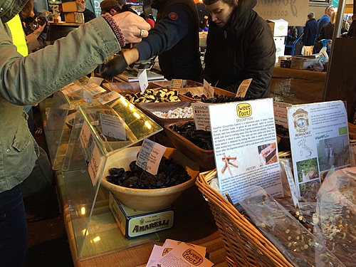 お菓子を探すのだって、バラマーケット(Borough Market) 