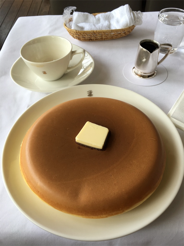 銀座ウエスト青山ガーデンのパンケーキ 絶品巨大パンケーキ