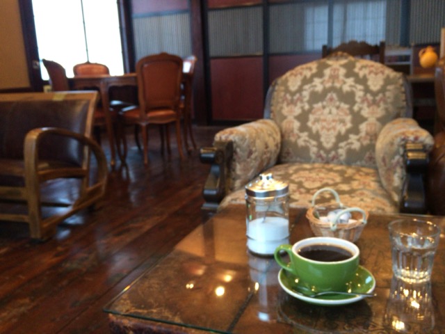 北鎌倉 狸穴Cafe（マミアナカフェ）