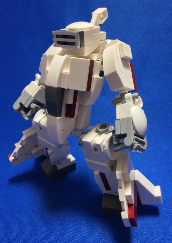 オムニボットたぶん初代のかと思います箱の色は白ですがロボットの色はゴールドです、 mqdefault.jpg