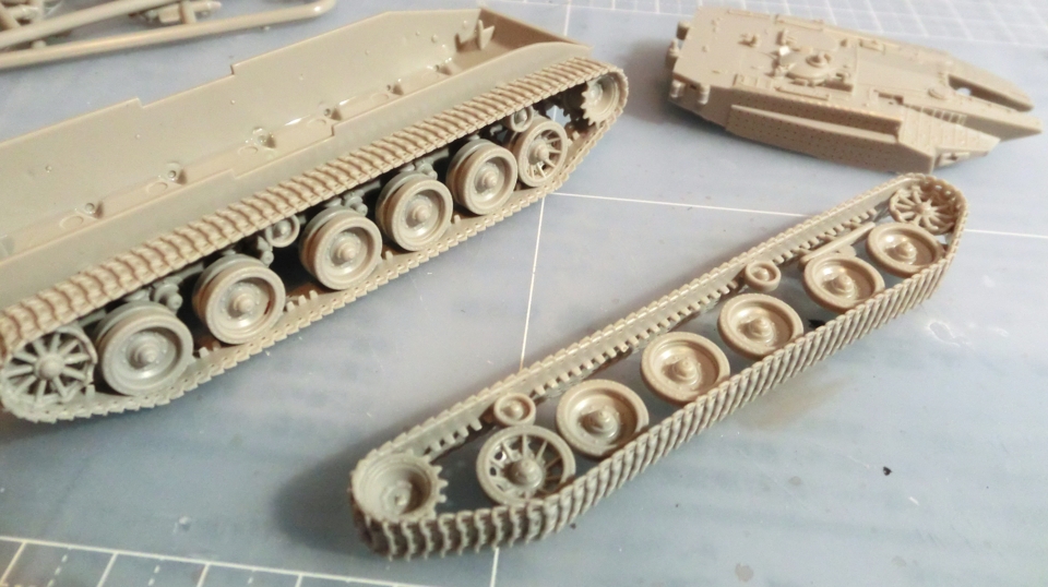 模型：トランぺッター 1/72 メルカバMk.3 組立・塗装編 - 旅と模型