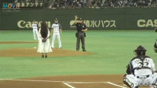貞子が始球式