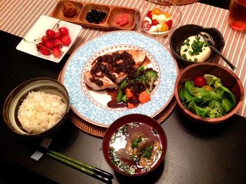 里田まい料理