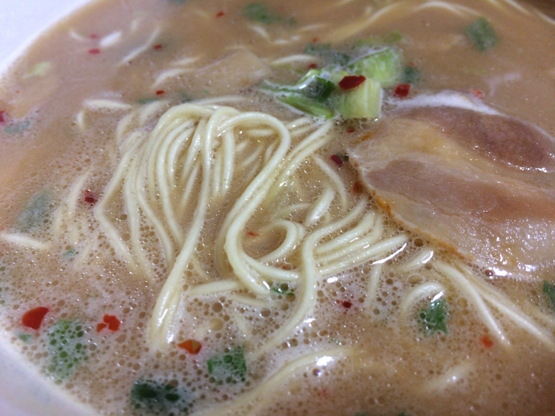 明星　バリカタ濃厚豚骨醤油出来上がり