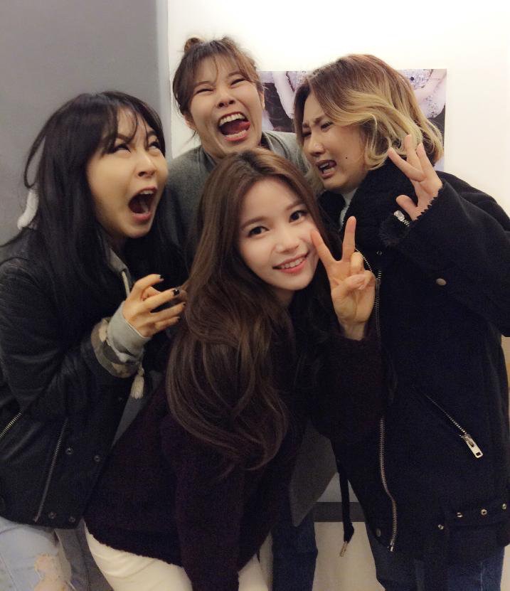 MAMAMOO is 뭔들 ！ - ザッピング