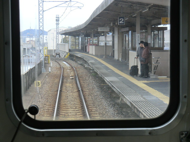 120119 西尾線から 蒲郡線え (44) 11:01 蒲郡 到着