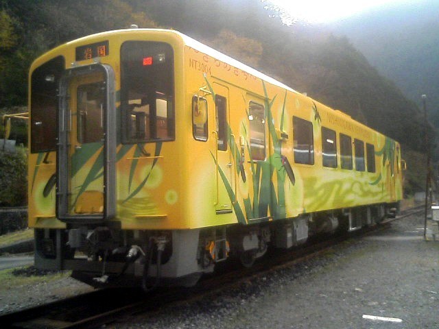 錦川鉄道 きらめき号 01 (まいこみ) 640-480