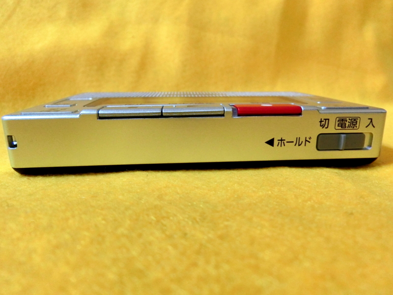 f:id:jumping_rabbit:20150331232856j:plain ICレコーダー「RR-SR30」の側面その4