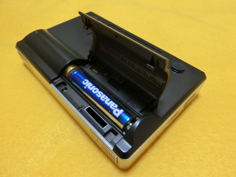 f:id:jumping_rabbit:20150401035549j:plain ICレコーダー「RR-SR30」の電池セット