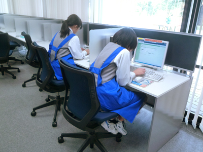 職場体験 - 厚木市立小鮎中学校3 レファレンス問題に挑戦 職場体験 - 厚木市立小鮎中学校3 レファレンス問題に挑戦