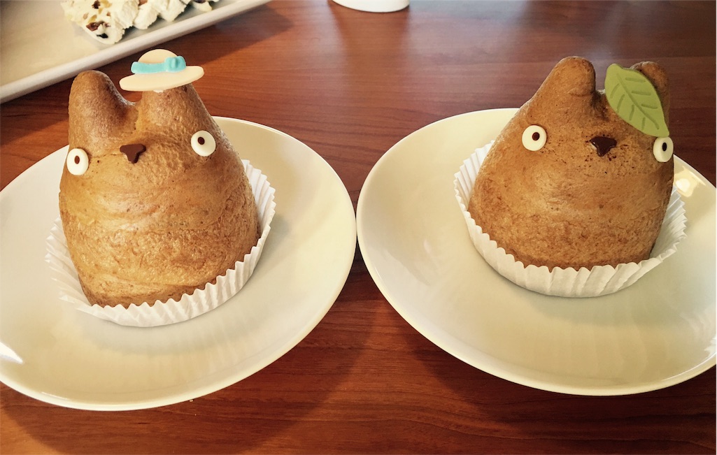 トトロのシュークリーム トトロのシュークリーム