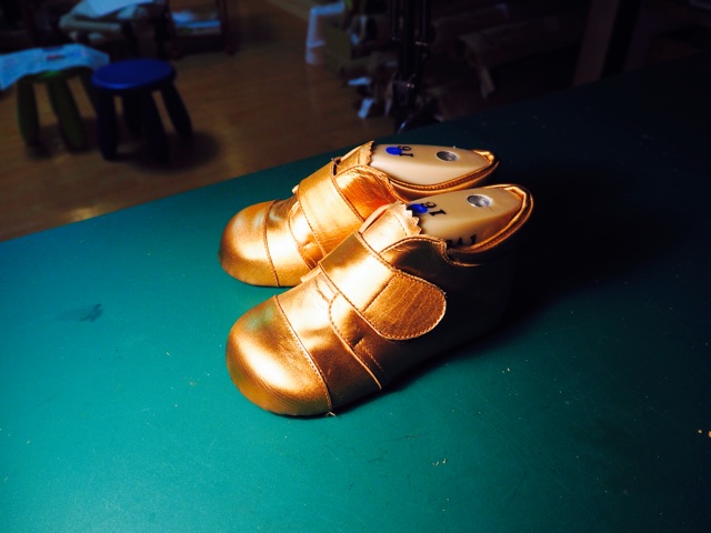f:id:katatsumuri-shoes:20140606231205j:plain f:id:katatsumuri-shoes:20140606231205j:plain
