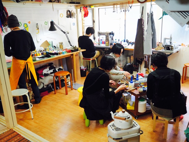 f:id:katatsumuri-shoes:20141224123745j:plain f:id:katatsumuri-shoes:20141224123745j:plain