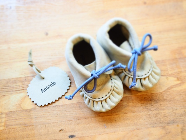 f:id:katatsumuri-shoes:20150517190300j:plain f:id:katatsumuri-shoes:20150517190300j:plain