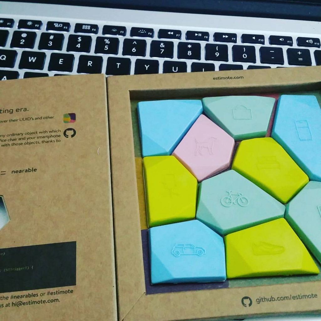 estimote stickerが来たよ カタパルトスープレックス