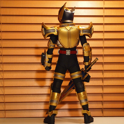 メディコムトイ RAH DX 仮面ライダーブレイド 2012 Amazon.co.jp: RAH リアルアクションヒーローズ DX 仮面ライダー