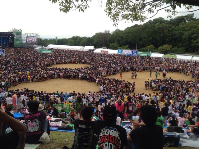 初ライブで知っておくべき『モッシュ ...