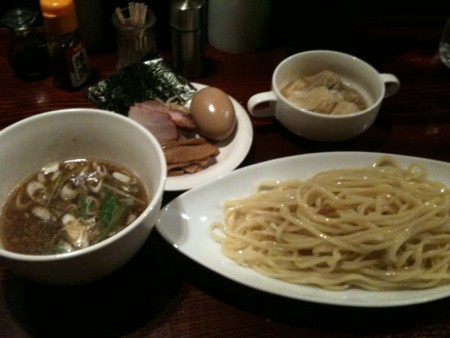 f:id:kosugitti:20110824114623j:image f:id:kosugitti:20110824114623j:image