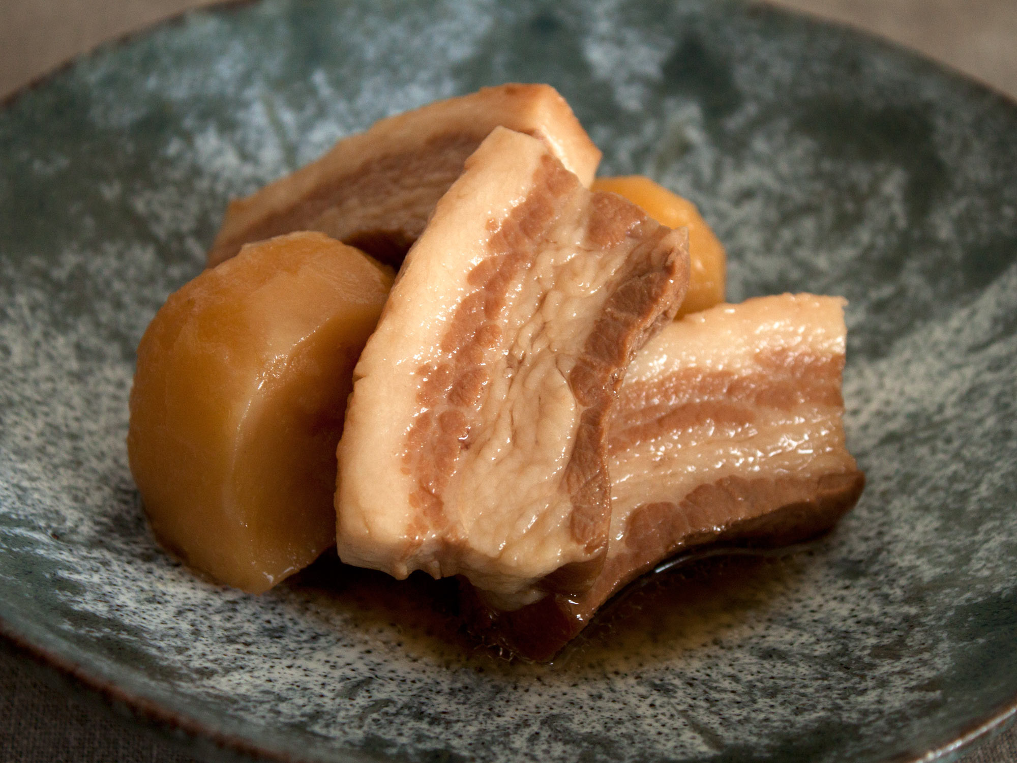 じゃがいもと豚の角煮 じゃがいもと豚の角煮