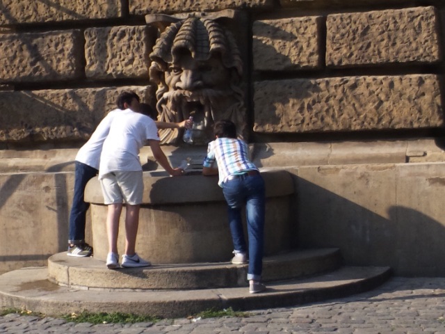 f:id:lapain:20150716095223j:plain f:id:lapain:20150716095223j:plain