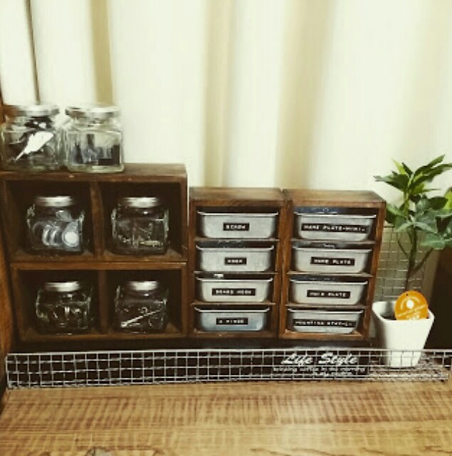 f:id:mai-19820911:20160127012205j:image 100均リメイクで飾り棚diy