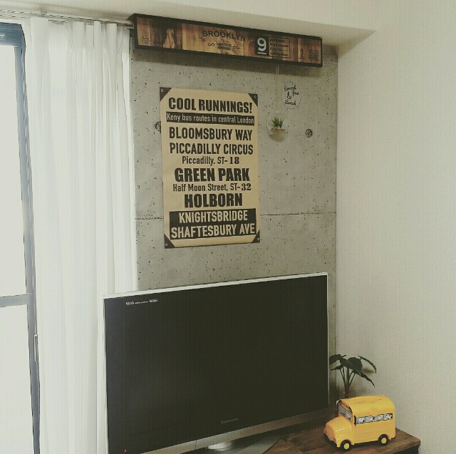 f:id:mai-19820911:20160402220831j:image 壁紙屋本舗のコンクリート壁紙を貼ったリメイクDIY