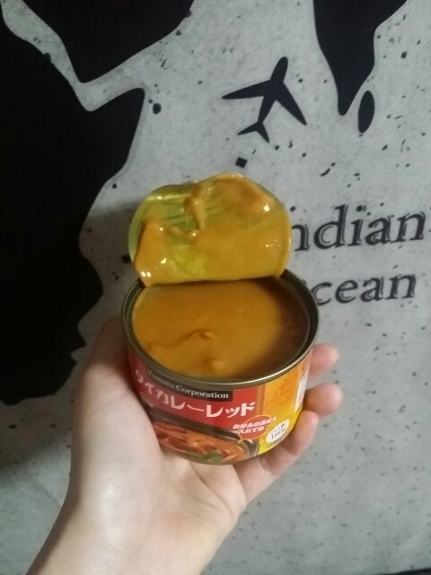 ダイソーの本格カレーの中身