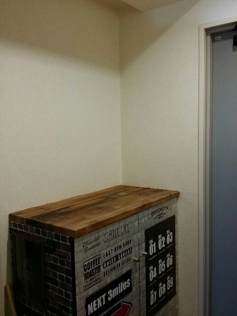 靴箱を壁紙とリメイクシートでdiy