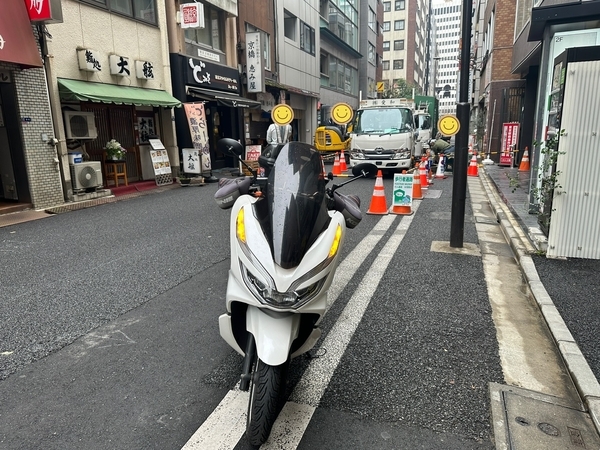 京橋恵み屋とPCX150