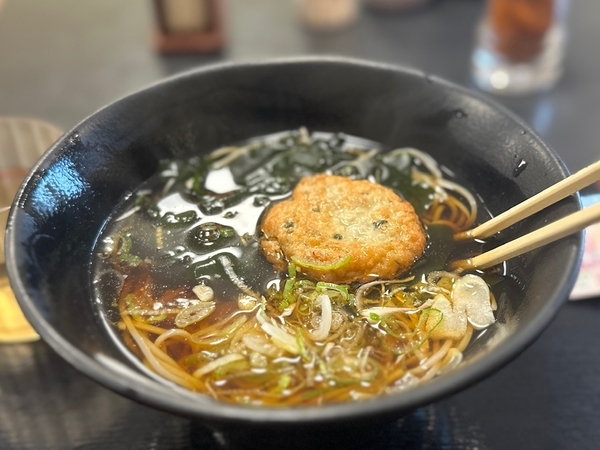 つくねわかめそば大