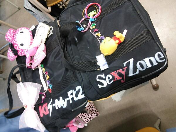 こういうギャルぽい鞄もセンスがでてくる ギャルのカバン