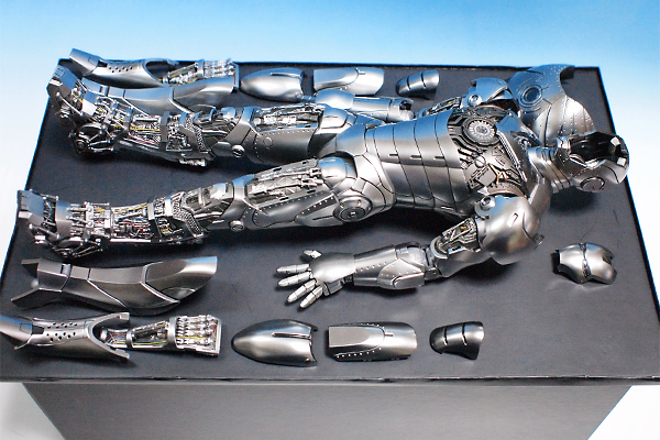【未展示品】 アイアンマン２　マーク２　 （アーマー・アンリーシュド版） Amazon.co.jp: ムービー・マスターピース アイアンマン2 1/6