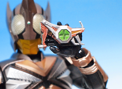 仮面ライダーカブト』 仮面ライダーパンチホッパー - 脳細胞破壊銃