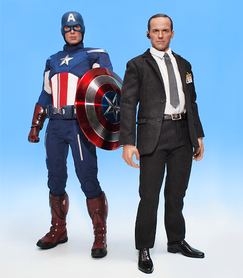 ホットトイズ　アベンジャーズ　コールソン捜査官 Amazon.co.jp: ムービー・マスターピース アベンジャーズ 1/6