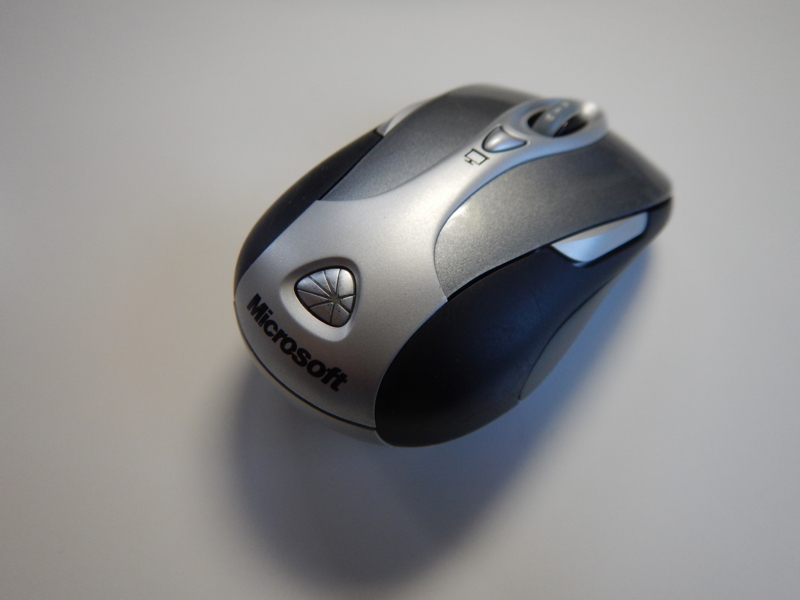 レーザービームマウス Microsoft Wireless Notebook Presenter