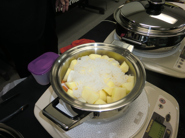 Rainbow Cooker プレミアム　7層構造　両手鍋　3L 節水・時短・省エネで調理できる～ステンレス製調理器具