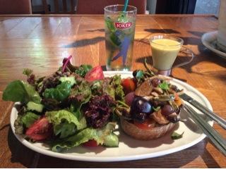 f:id:nil-cafe:20140803090647j:plain f:id:nil-cafe:20140803090647j:plain