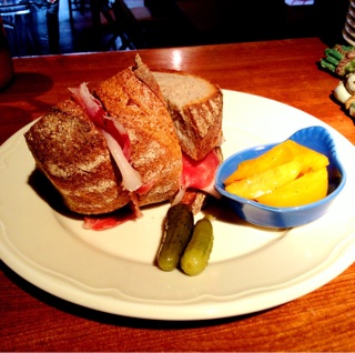f:id:nil-cafe:20140812082822j:plain f:id:nil-cafe:20140812082822j:plain