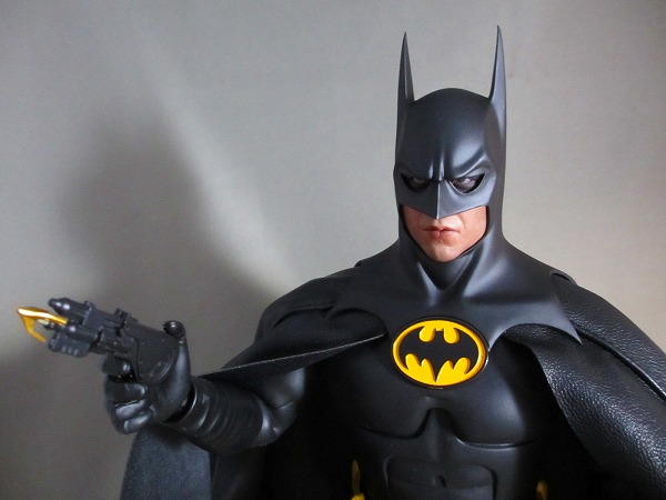 HOTTOYS 『バットマン リターンズ』バットマン&ブルース